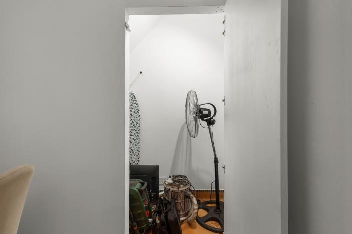 Image No.16-1 Bed House for sale
