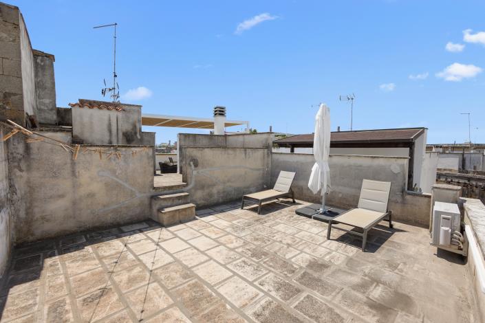 Image No.27-1 Bed House for sale