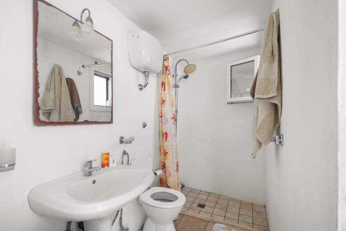 Image No.31-1 Bed House for sale