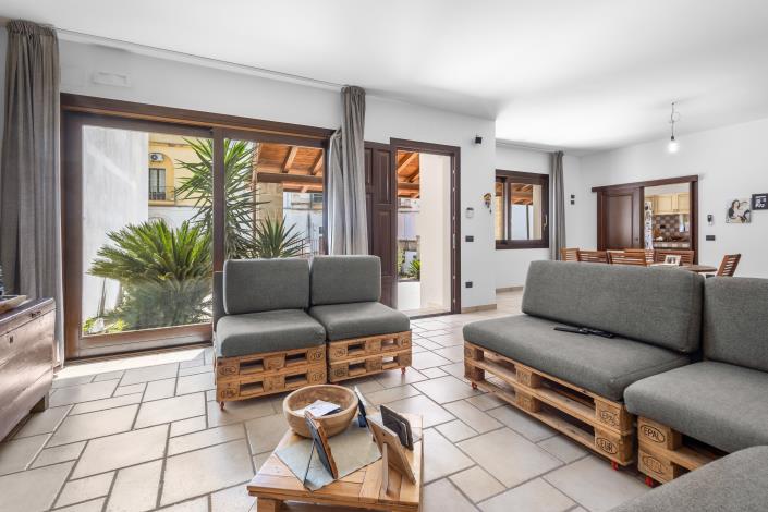 Image No.10-3 Bed House/Villa for sale