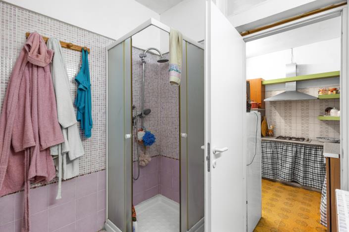 Image No.9-2 Bed House for sale