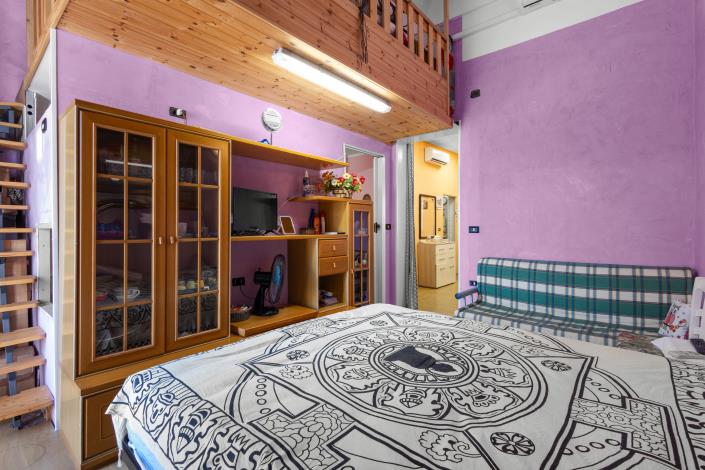Image No.13-2 Bed House for sale