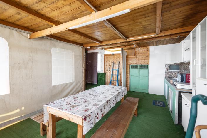 Image No.20-2 Bed House for sale