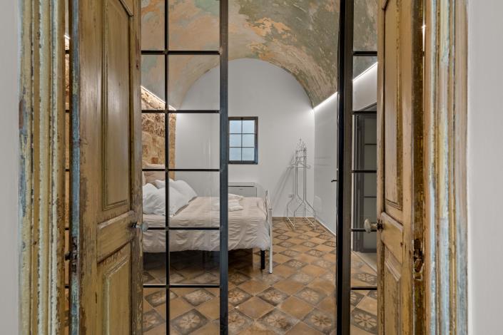 Image No.16-1 Bed House for sale