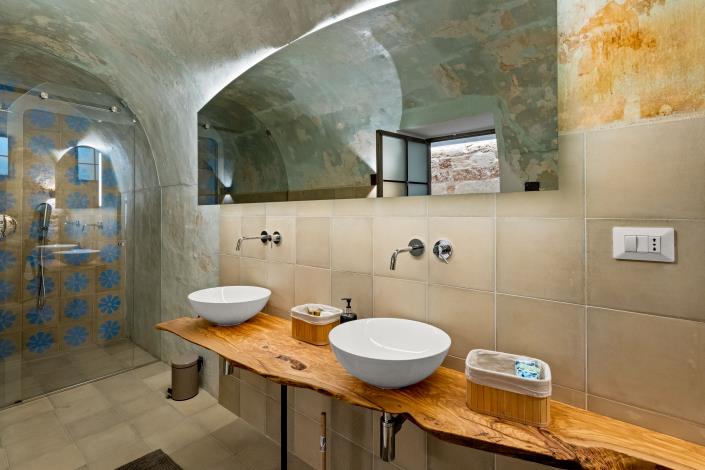 Image No.18-1 Bed House for sale