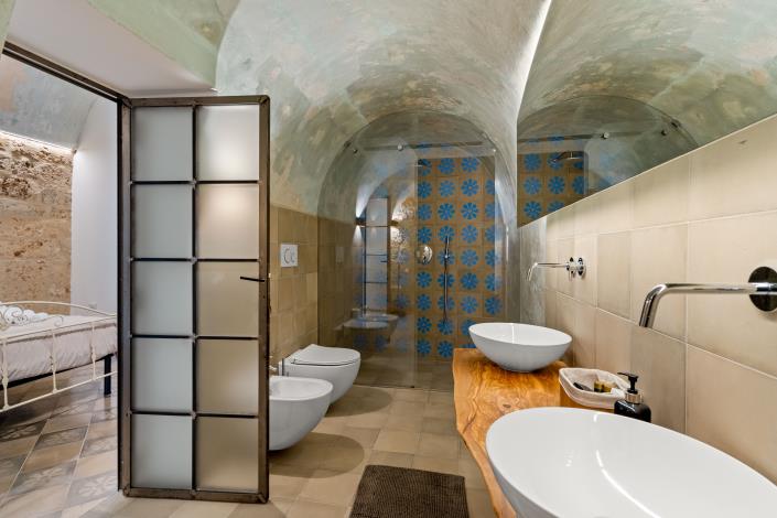 Image No.19-1 Bed House for sale