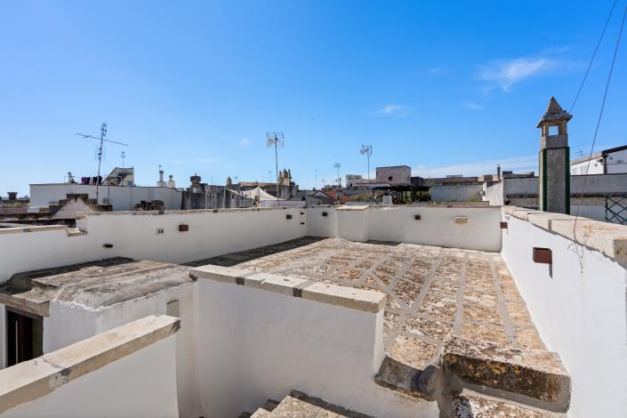 Image No.22-1 Bed House for sale