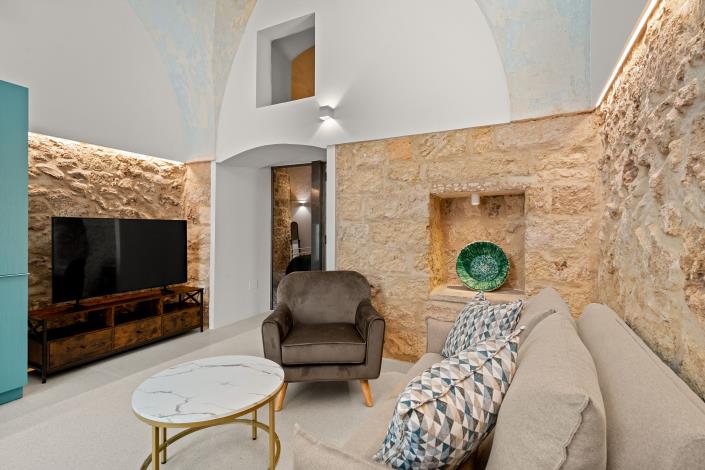 Image No.3-1 Bed House for sale