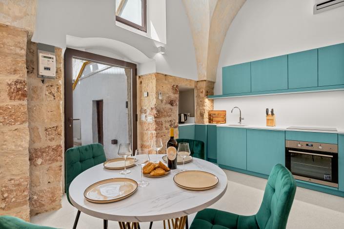 Image No.6-1 Bed House for sale