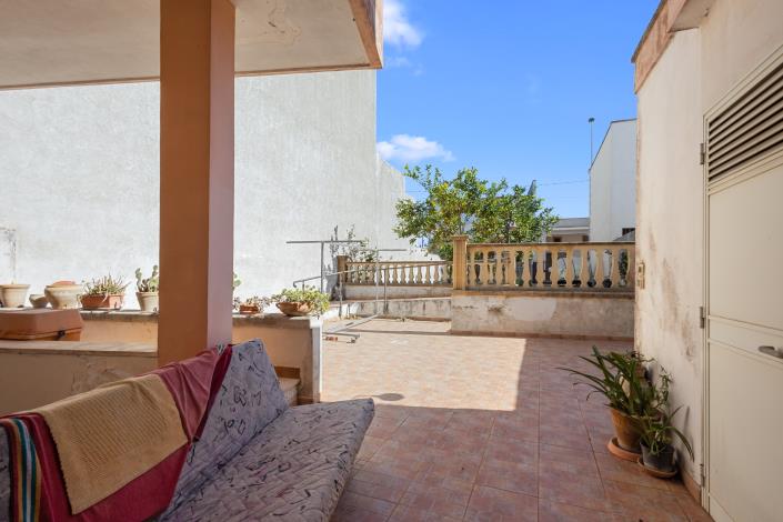 Image No.23-4 Bed House for sale