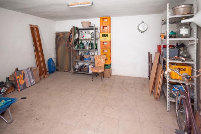 Image No.28-4 Bed House for sale