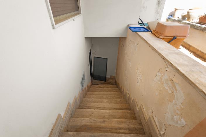 Image No.27-4 Bed House for sale