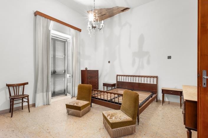 Image No.34-4 Bed House for sale