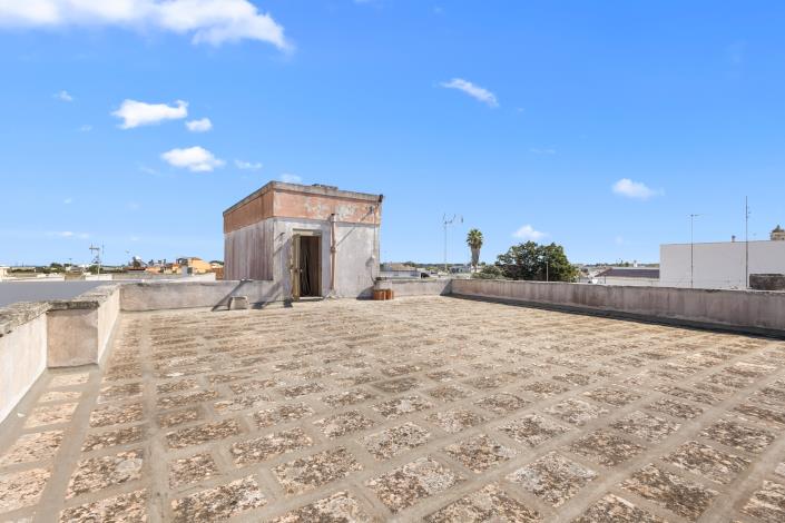 Image No.44-4 Bed House for sale