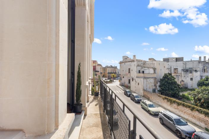 Image No.7-3 Bed House for sale