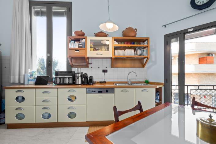 Image No.8-3 Bed House for sale