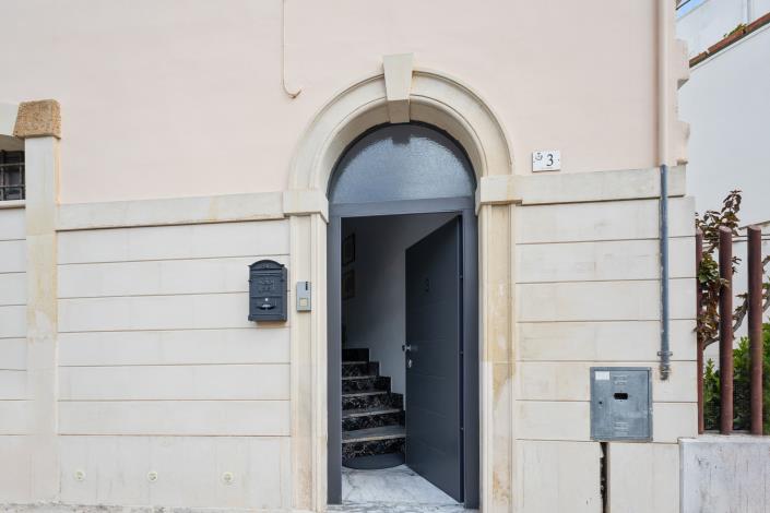 Image No.48-3 Bed House for sale