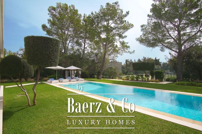 Image No.10-4 Bed Villa for sale
