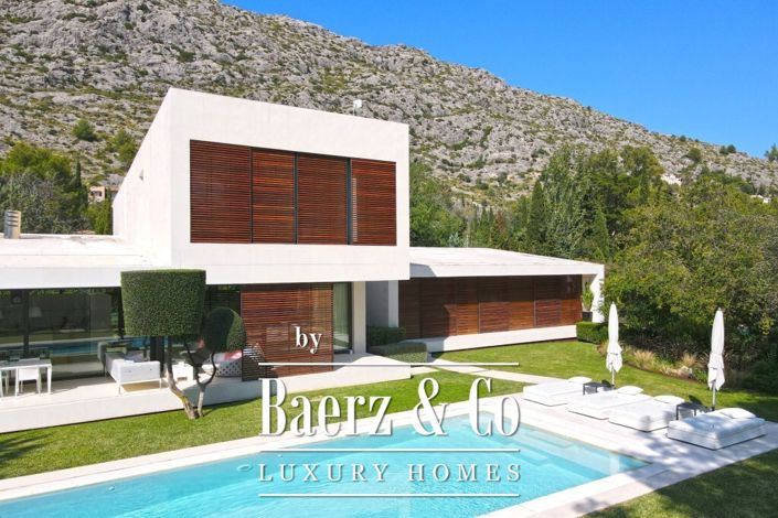 Image No.4-4 Bed Villa for sale