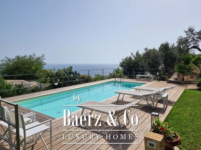 Image No.1-3 Bed Villa for sale