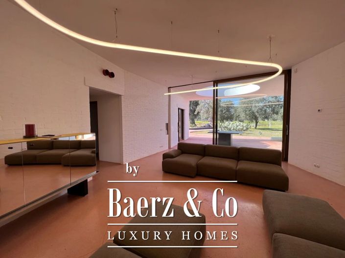 Image No.4-4 Bed Villa for sale