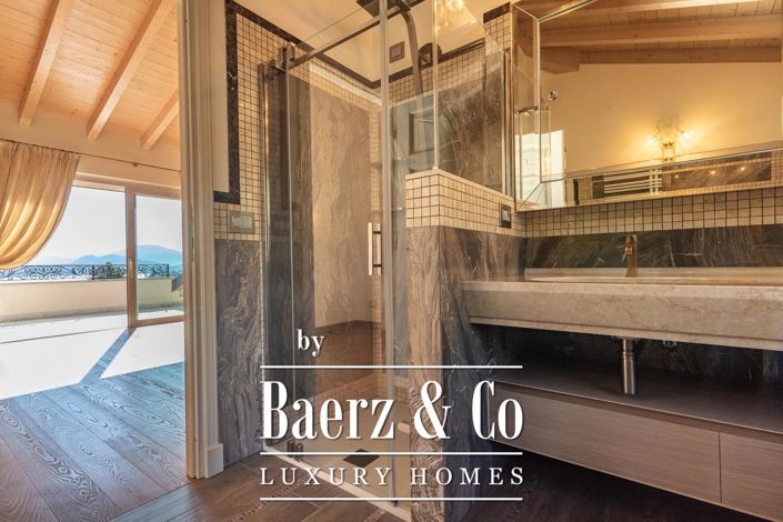 Image No.15-Villa de 6 chambres à vendre à Stresa