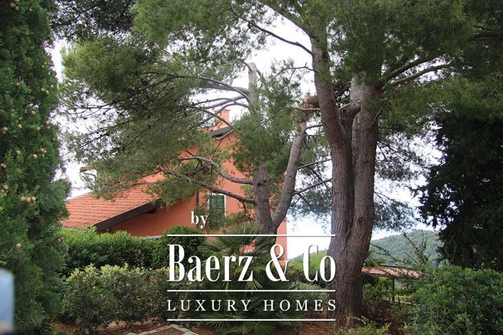 Image No.16-5 Bed Villa for sale