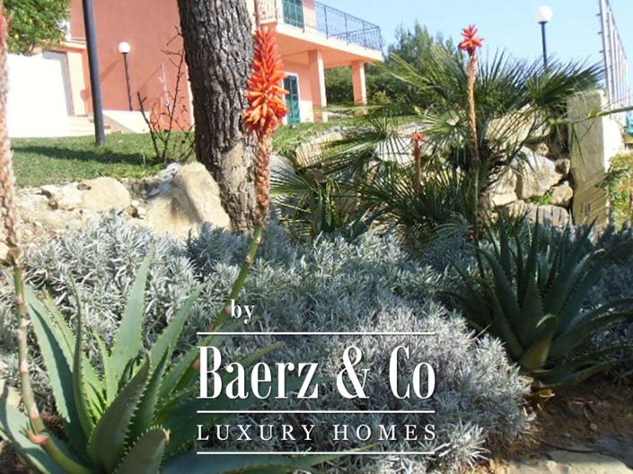 Image No.17-5 Bed Villa for sale