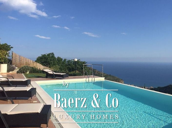 Image No.21-5 Bed Villa for sale