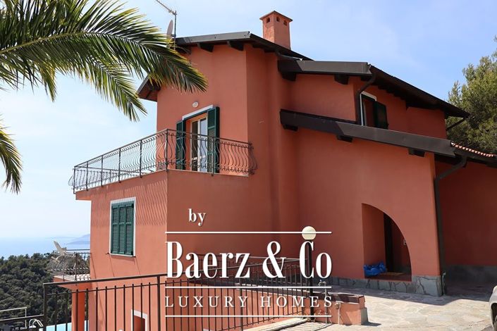 Image No.3-5 Bed Villa for sale