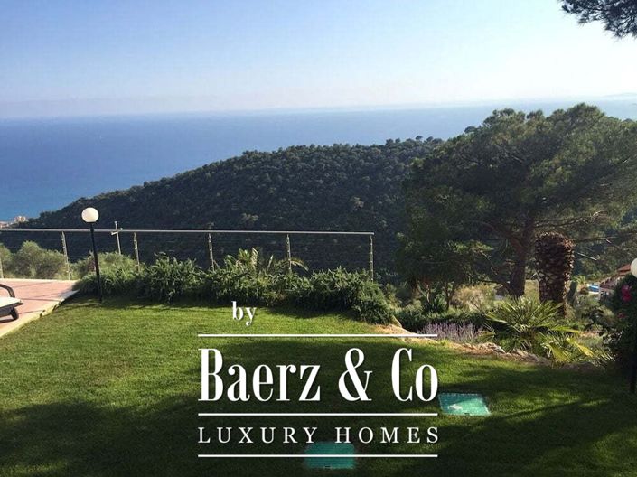 Image No.32-5 Bed Villa for sale