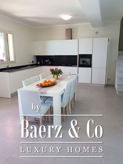 Image No.42-5 Bed Villa for sale