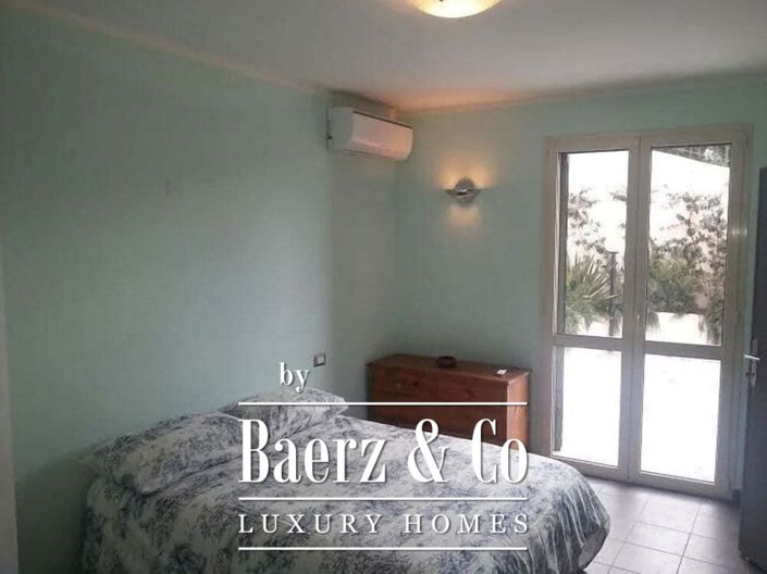 Image No.48-5 Bed Villa for sale