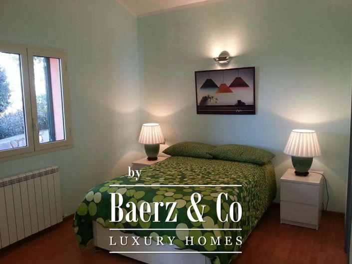 Image No.50-5 Bed Villa for sale