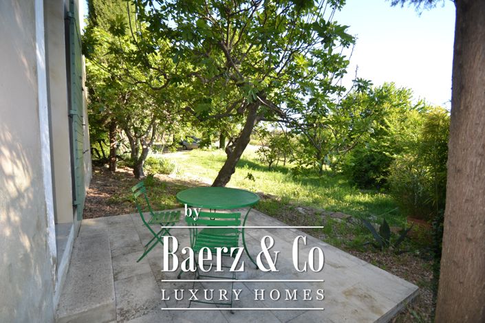 Image No.20-6 Bed Property for sale