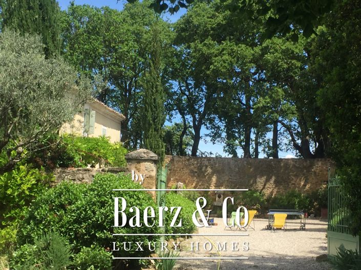 Image No.29-6 Bed Property for sale