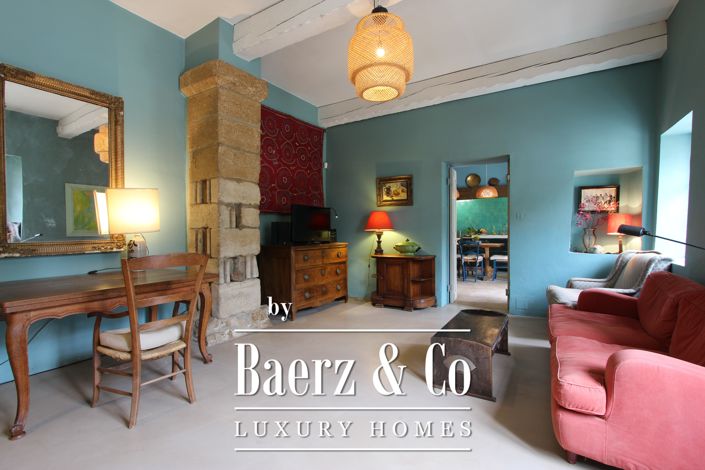 Image No.34-6 Bed Property for sale