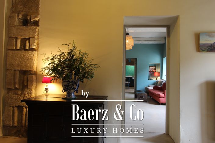 Image No.38-6 Bed Property for sale