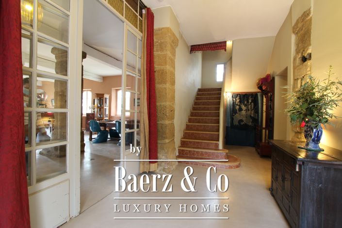 Image No.41-6 Bed Property for sale