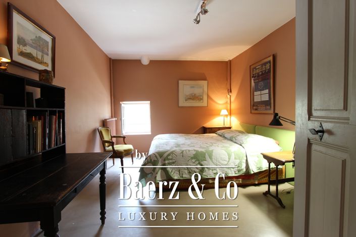 Image No.43-6 Bed Property for sale