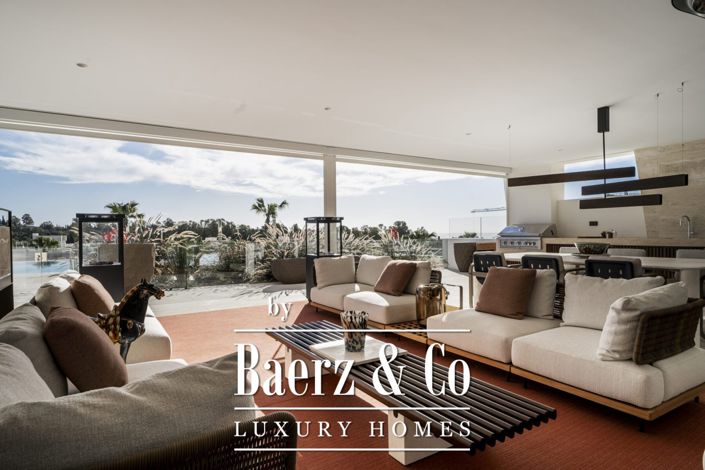 Image No.21-5 Bed Apartment for sale