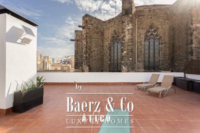 1 - Barcelona, Propriété