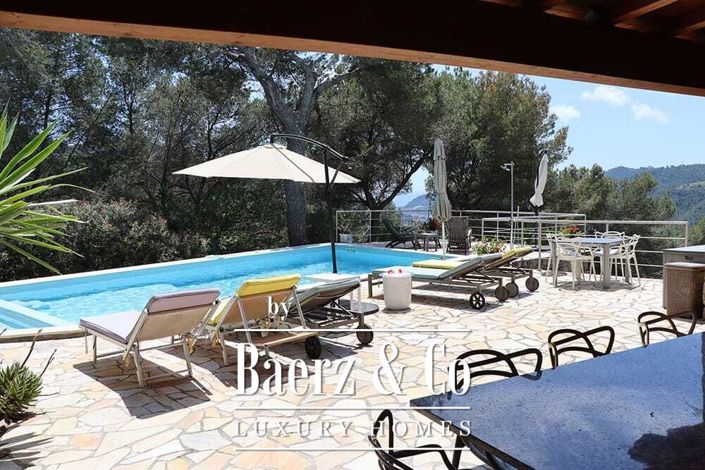 Image No.10-4 Bed Villa for sale