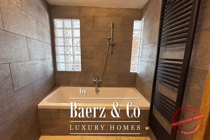 Image No.105-4 Bed Villa for sale