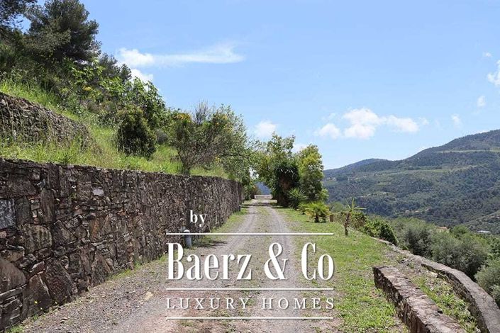 Image No.57-4 Bed Villa for sale