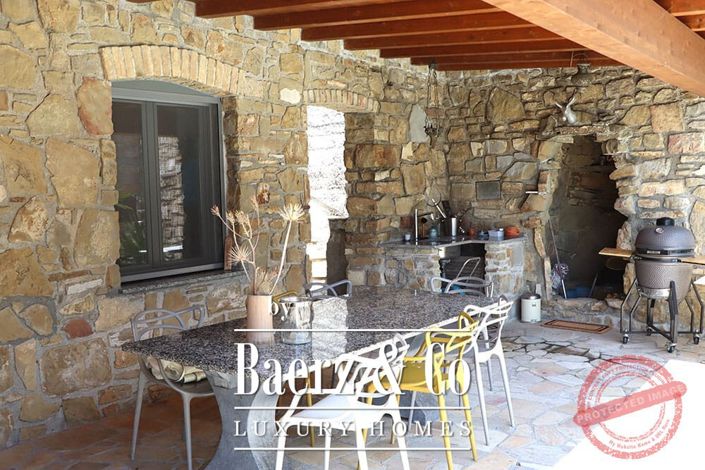 Image No.9-4 Bed Villa for sale