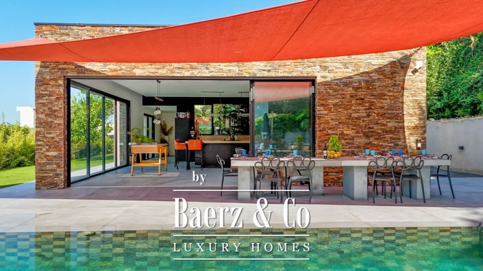 Image No.1-4 Bed Villa for sale