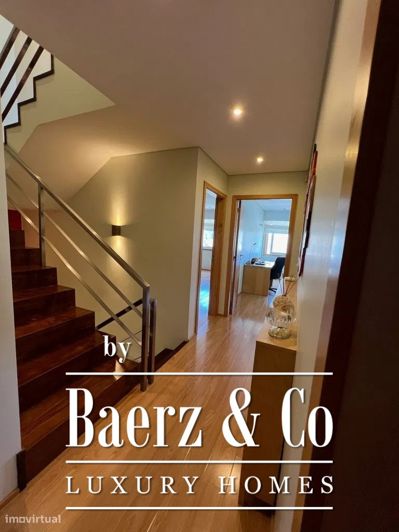 Image No.11-3 Bed Property for sale