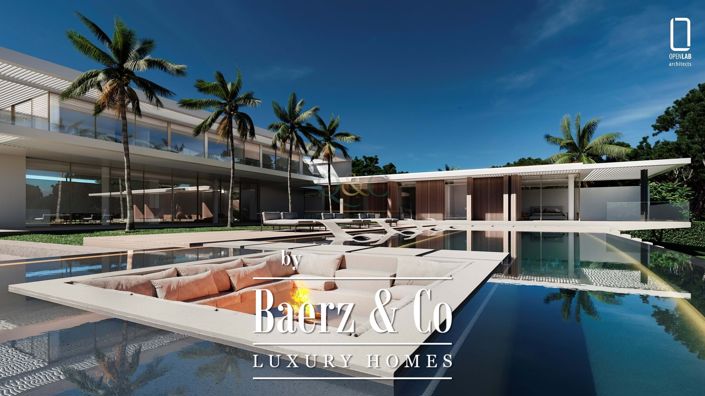 Image No.1-8 Bed Villa for sale