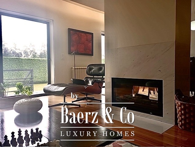 Image No.2-5 Bed Property for sale